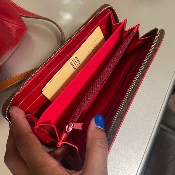 Dooney Bourke Florentine Large Zip around wristlet - Picture 2 of 2